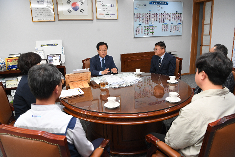 어린이날 대축제 후원금 전달식(하이트진로) (6).JPG