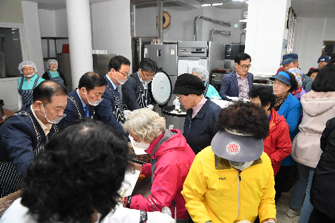 고산경로식당 오픈식 (28).JPG