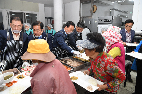 고산경로식당 오픈식 (31).JPG