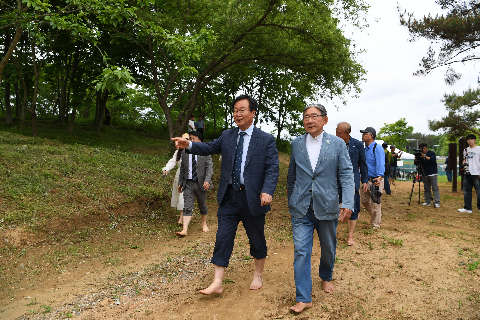 만가리황토맨발걷기선포식 (22).JPG
