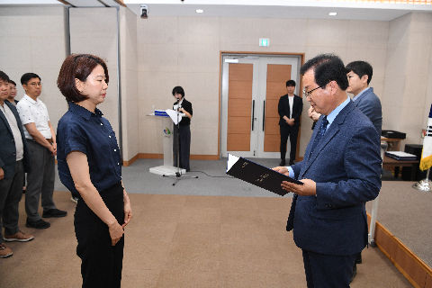 하반기 정기인사 사령교부 (160).JPG