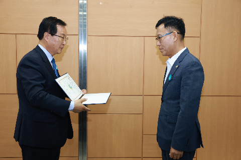 완주인재육성재단 임시이사회 (13).JPG