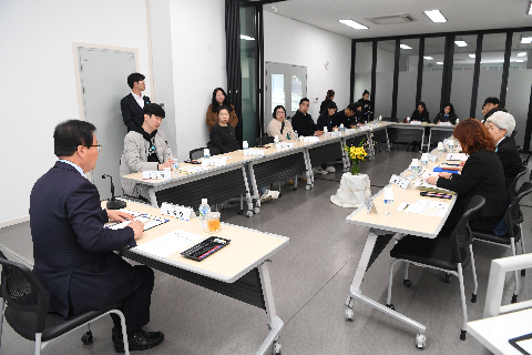 완주군 중국어캠프 학무모 간담회 (6).JPG