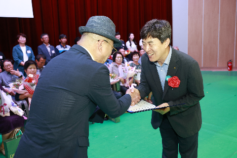 효도대상 시상 및 어르신 위안행사 (107).JPG