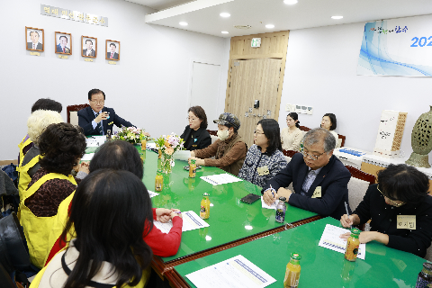 책읽어주는 문화봉사단 간담회 (8).JPG