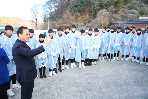 완주군축구협회 사랑의 연탄 나눔 행사 (6).JPG
