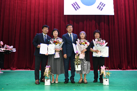 삼례읍 어르신 문화공연및 나눔행사 (44).JPG