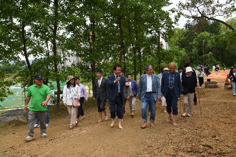 만가리황토맨발걷기선포식 (38).JPG