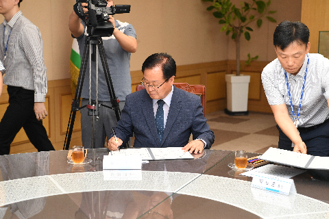 수소차 폐연료전지 특화센터 업무협약식 (4).JPG