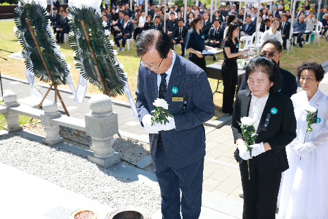 현충일 추념행사 (17).JPG
