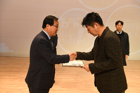 직원월례회 (83).JPG