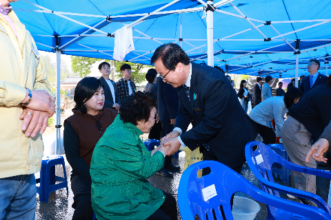 구이면 화원경로당 준공식 (6).JPG