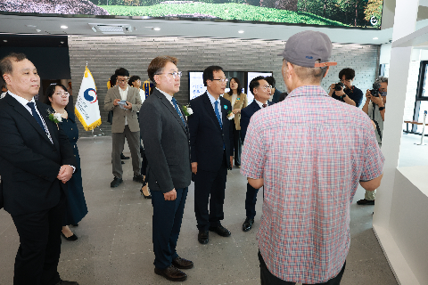 국립완주문화유산연구소 성과홍보공간 개막식 (19).JPG
