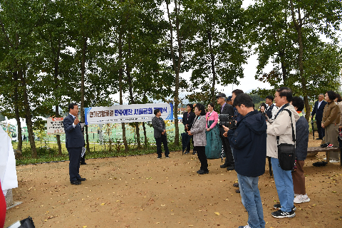 만가리 시비 제막식 (18).JPG