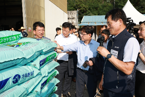 환경부장관 가축분뇨 퇴액비 제조시설 현장방문 (39).JPG