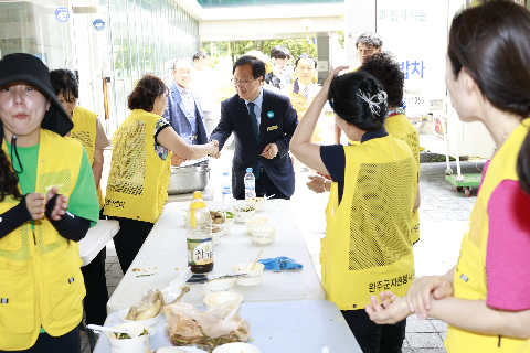 상관면 삼계탕 나눔행사 (2).JPG