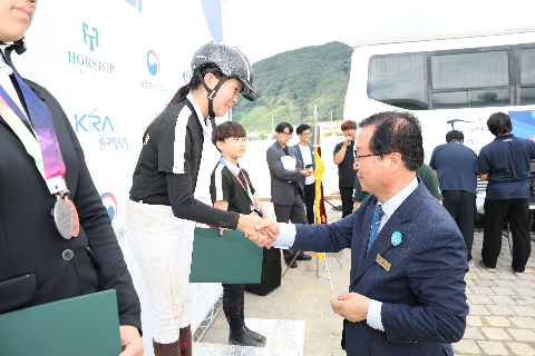 제1회 완주군 공공승마장 전국승마대회 (60).JPG