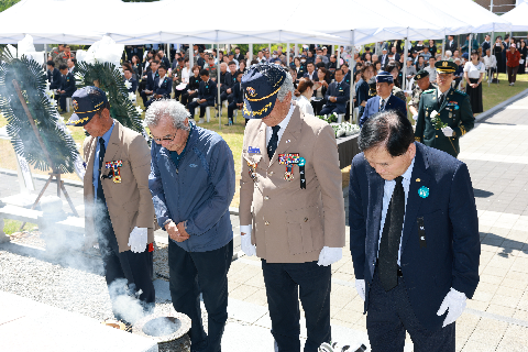 현충일 추념행사 (41).JPG