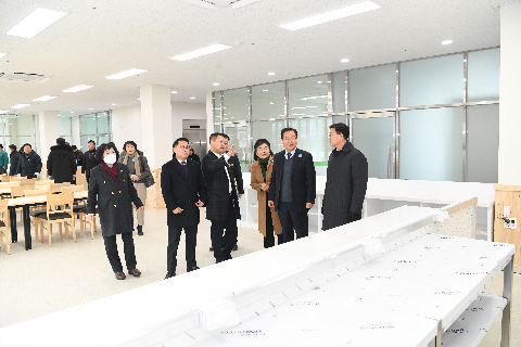 봉동 도시재생 거점시설 개관식 (14).JPG