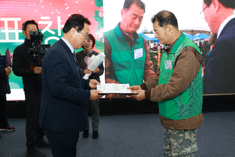 완주군 새마을지도자대회 & 크리스마스 축제 (33).JPG