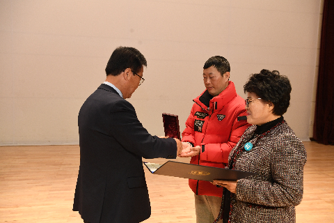 4월 직원월례회 (10).JPG
