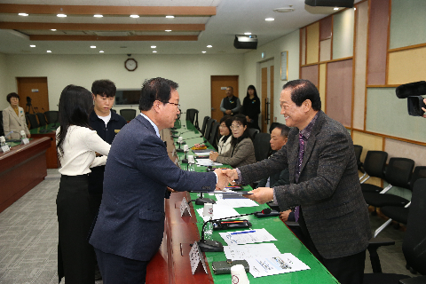 렴군민감사관 위촉식 (36).JPG