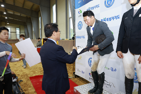 제2회 만경강배 승마대회 (26).JPG