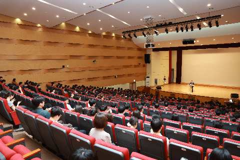 8월 직원 월례회 (13).JPG