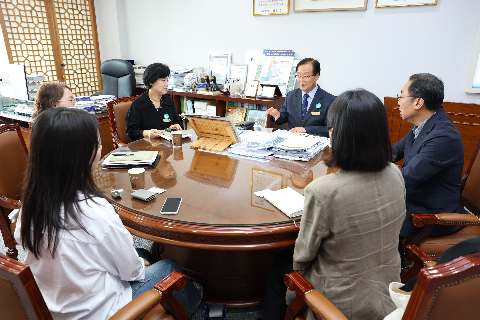 한국출판문화진흥원 도서기증식 (6).JPG