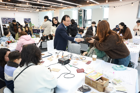 문화선도산단 '책으로 잇는 완주 (8).JPG