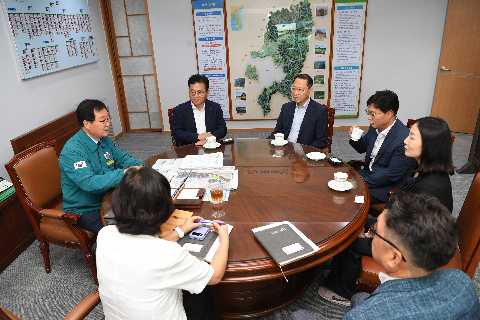 한국화학융합시험연구원ktr 성금 전달식 (9).JPG