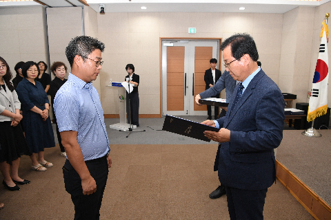 하반기 정기인사 사령교부 (90).JPG