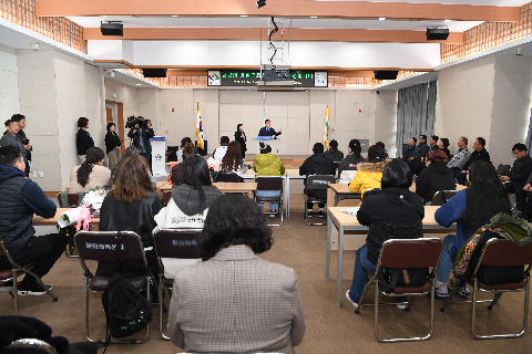 공공형 계절근로자 입국 환영행사 (8).JPG