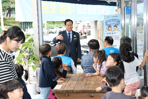 아동친화편의점 1호점 오픈식 (12).JPG