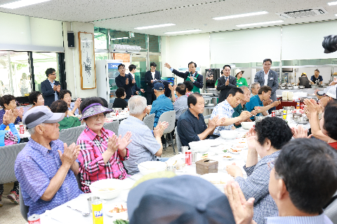 경천면 어르신 삼계탕데이 (25).JPG