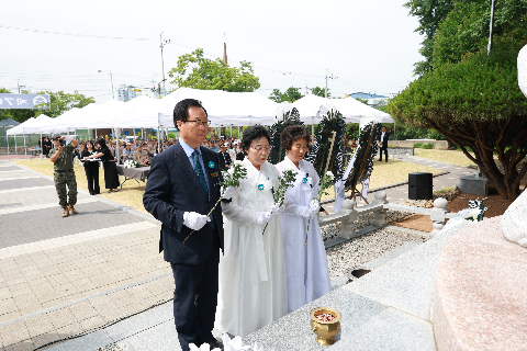 현충일 추념 행사 (36).JPG