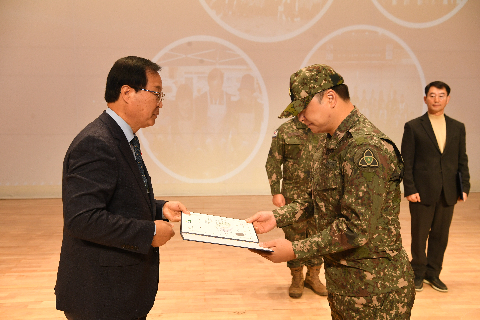 직원월례회 (58).JPG