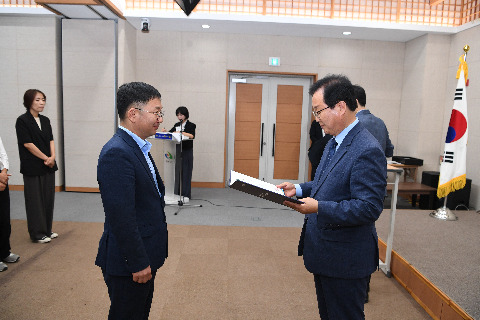 하반기 정기인사 사령교부 (225).JPG