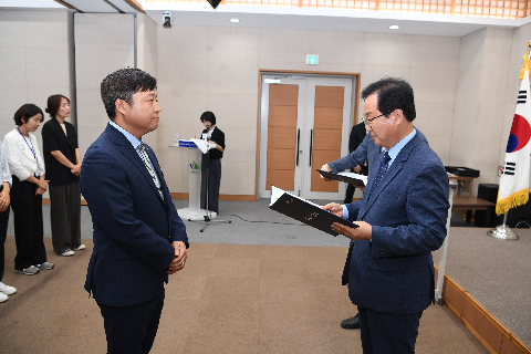 하반기 정기인사 사령교부 (213).JPG
