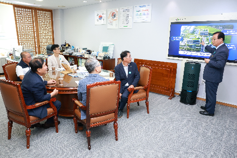대한한돈협회 이웃돕기 후원물품 전달식 및 간담회 (8).JPG