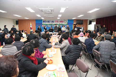 느티나무봉사단 안경봉사 나눔행사 (10).JPG
