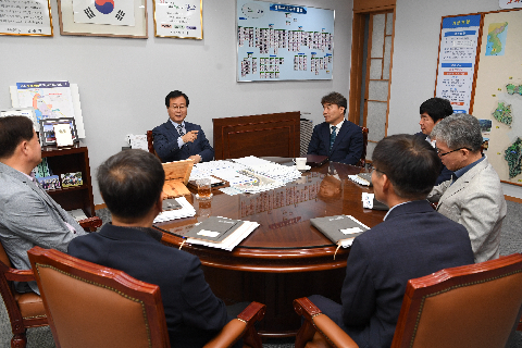 문성철 부군수 사령교부 (18).JPG