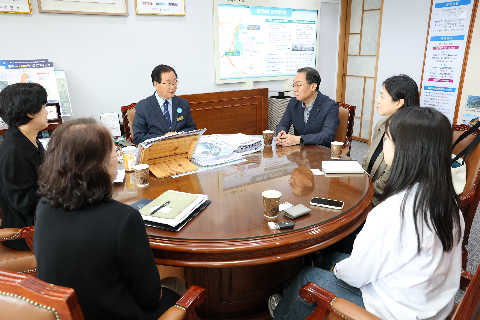 한국출판문화진흥원 도서기증식 (5).JPG