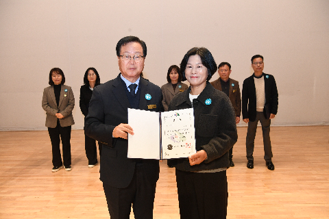 직원월례회 (36).JPG