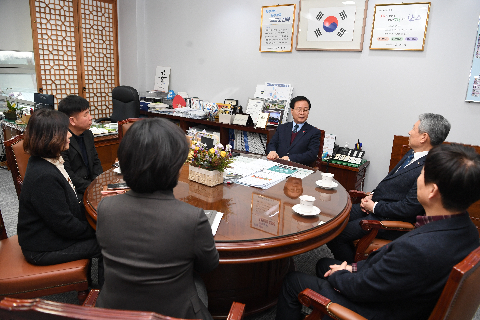 아데카코리아(주) 장학금 전달식 (5).JPG