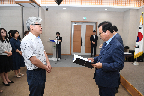 하반기 정기인사 사령교부 (99).JPG