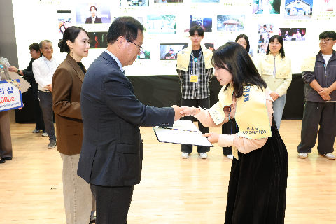 완주아동권리영화제 시상식 (53).JPG