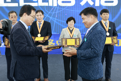 제60회 군민의날 대축제 (98).JPG