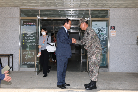 추석맞이 군부대 및 사회복지시설 방문 (41).JPG