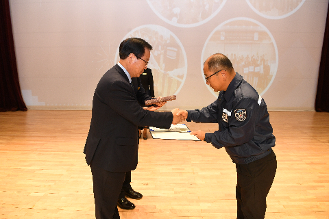 직원월례회 (22).JPG